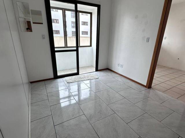 Apartamento para Locação em Caxias do Sul - 4