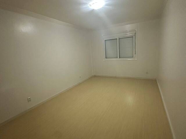 #134 - Apartamento para Locação em Caxias do Sul - RS