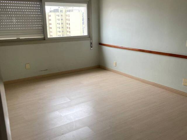 Apartamento para Venda em Caxias do Sul - 4